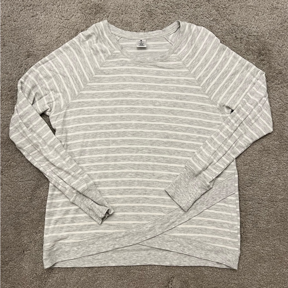 Active Life long sleeve crossover top